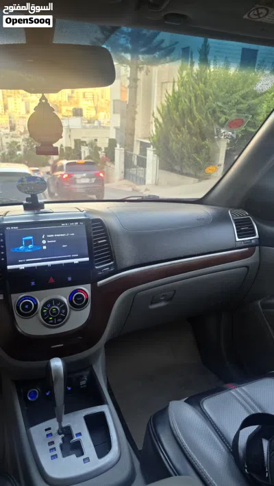 Hyundai Santa Fe Standard 3
