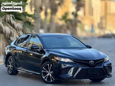 Toyota Camry SE 3