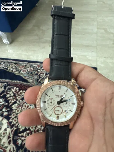 ساعة فوسيل اصلية ماركة معروفة وساعة أنيقة وجميلة 2