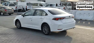 Toyota Corolla LE 4