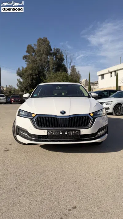 سكودا اوكتافيا Standard 2