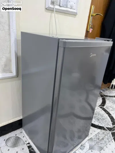 ثلاجه صغيره شبه جديده شركه ميديا 2