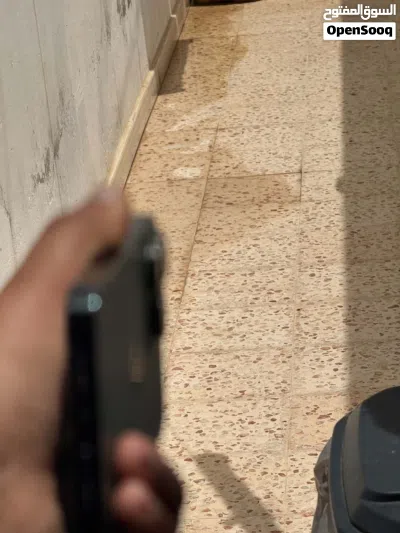 السلام عليكم عندي ايفون 13برو ربي يبارك عيب وحد بس في شاشه كسر بصيط 3