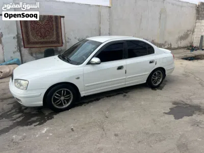 هيونداي افانتي Standard 2