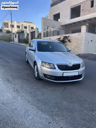 سكودا اوكتافيا Standard 2