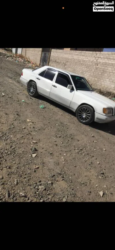 Mercedes Benz E-Class E 320 3