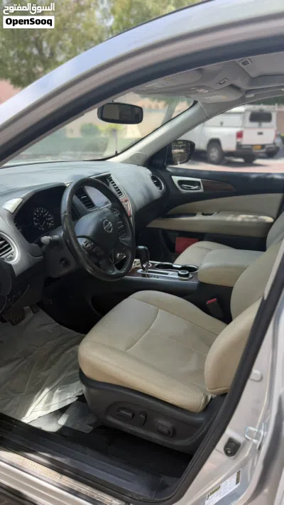 Nissan Pathfinder SL 4