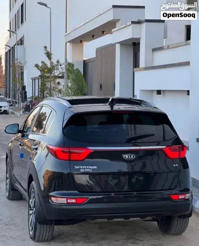 Kia Sportage EX 4