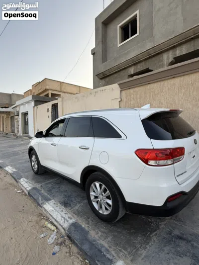 Kia Sorento EX 2