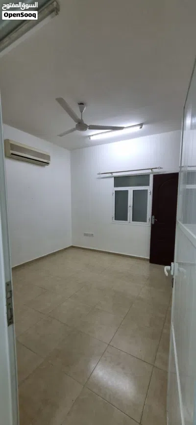 شقة أرضية مع إنترنت مجاني بالقرب من دوار الصفاء. Ground Floor Apartment with Free Internet Near Al S 3