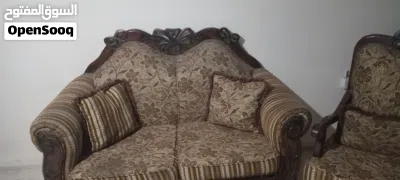 طقم كنب وضيوف وطاوله سفره وبوفيه 3