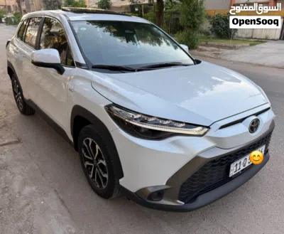 Toyota Corolla Cross GLI 2