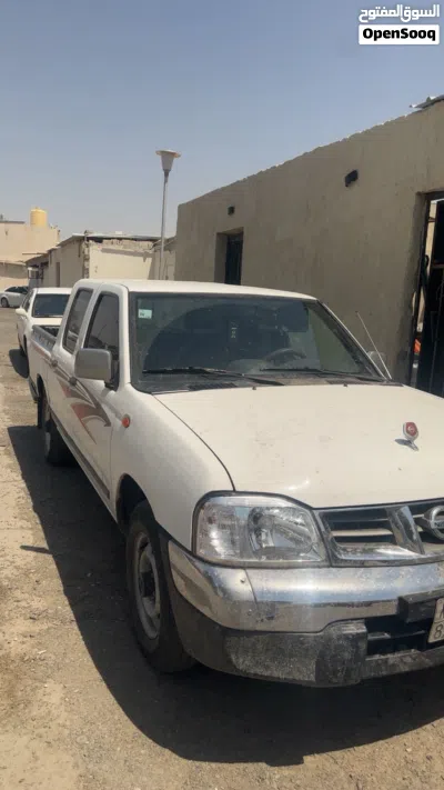 نيسان داتسون 4