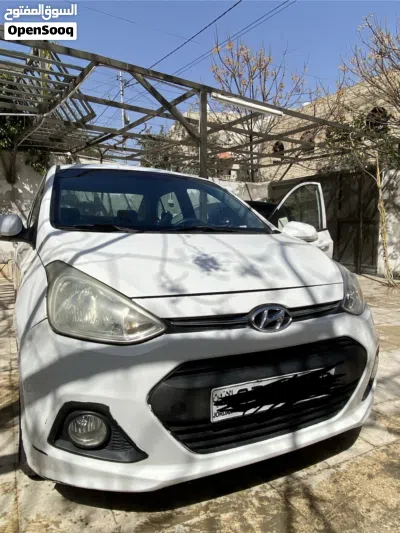 Hyundai Grand i10 4