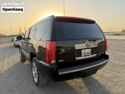 كاديلاك اسكاليد Premium 3