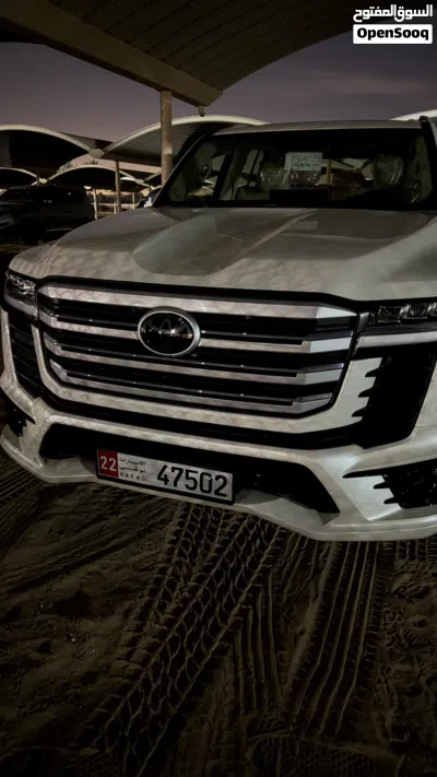 Toyota Land Cruiser VXR 3