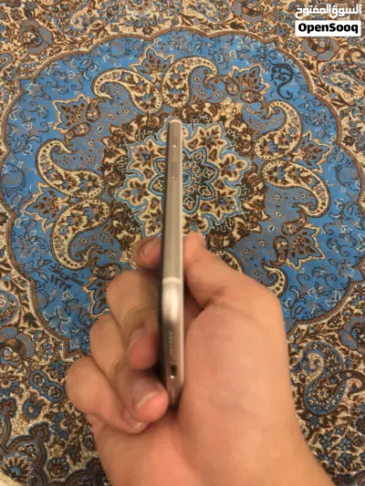 iPhone SE2022 4