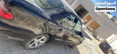 مرسيدس بنز الفئة-E E 250 2