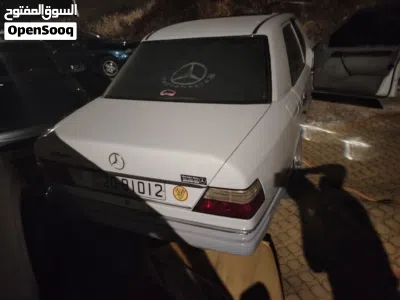 مرسيدس بنز الفئة-E E 200 3