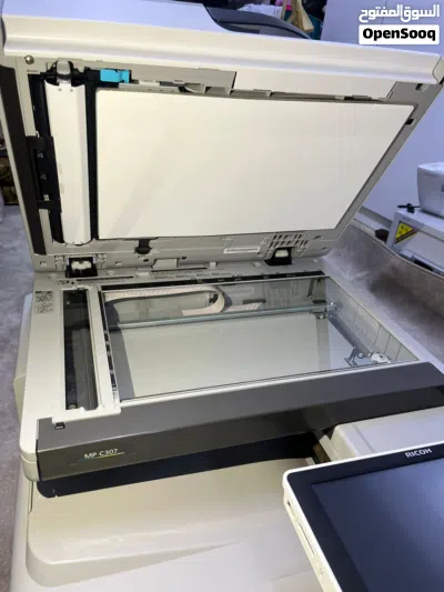 للبيع طابعة Ricoh MP C307SP الأصلية بحالة ممتازة جدًا واستعمال خفيف، نظيفة وبحالة الوكالة. 3