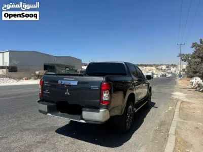 Mitsubishi L200 Standard 4