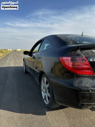 مرسيدس بنز الفئة-C C 200 4