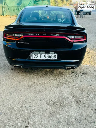 Dodge Charger SXT Plus 4