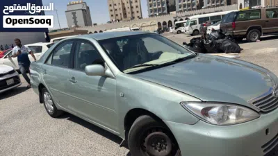 Toyota Camry GL 2
