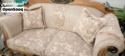 طقم كنب 8 مقاعد للبيع بحالة جيدة جدا 3