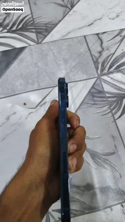 آيفون 12 أسم العيب ما بي 4