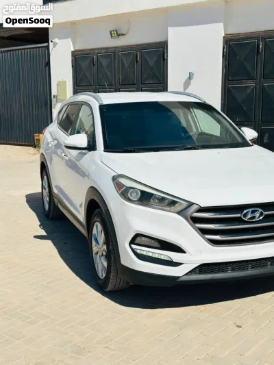 Hyundai Tucson Limited 3