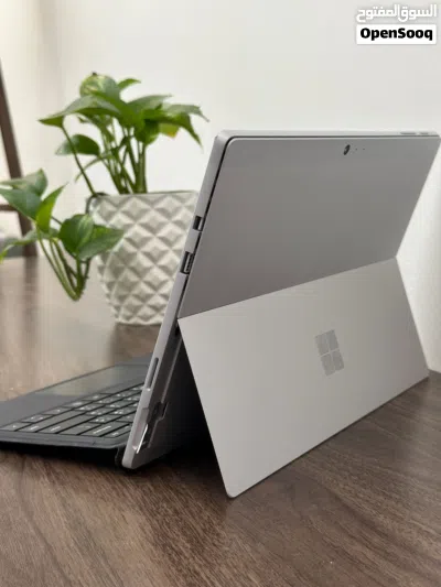 مايكروسوفت سيرفس برو 5 Microsoft surface pro 5 4