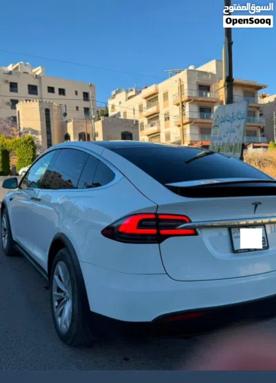 Tesla Model X Long Range Plus 4