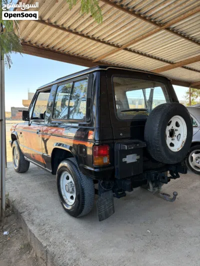 ميتسوبيشي باجيرو Standard 4