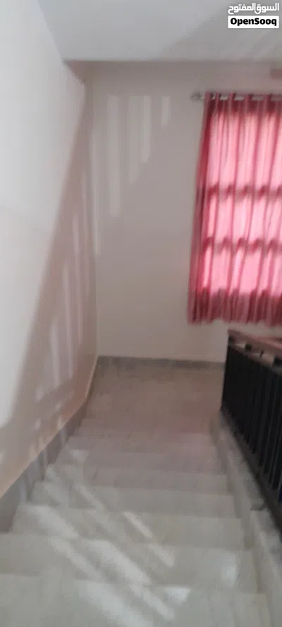 شقه للبيع في عمارات القوارشه 4