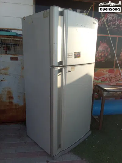 Big refrigerator with good condition 3