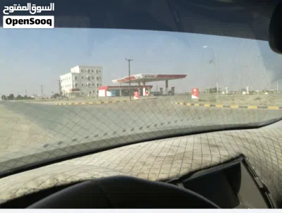 سكني تجاري قريبة على الشارع العام ومحطة البترول والخدمات كلها 3