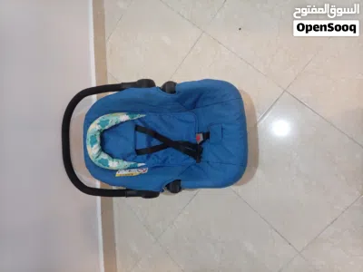 A new baby carseat كرسي سيارة شبه جديدة 3