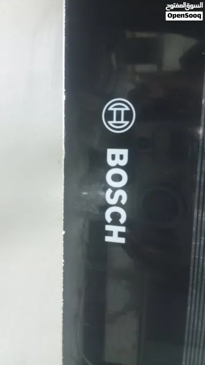 طباخه خمس عيون مع فرن بقمة النظافه(BOSCH)ماركة ايطاليه 3