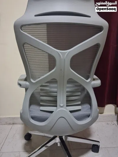 office tables and chairs 3