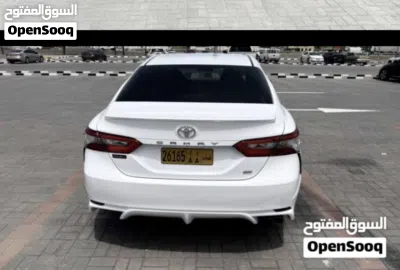 Toyota Camry SE 4