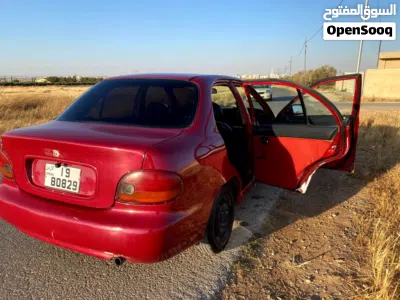 Hyundai Accent Standard 4