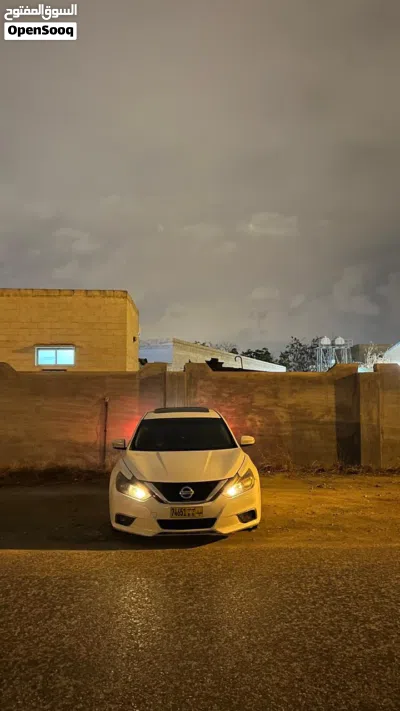 نيسان التيما SL 4