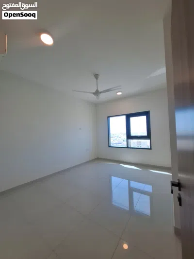 شقة راقية للايجار في حي الخوض غرفه وا صاله حمامين مطبخ بلكون Apartment in Al Khoudh neighborhood, on 4