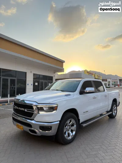 Dodge Ram Big Horn 4