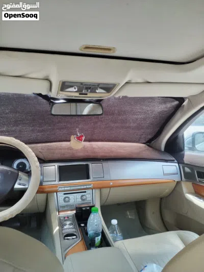 جاكوار XF Luxury 4