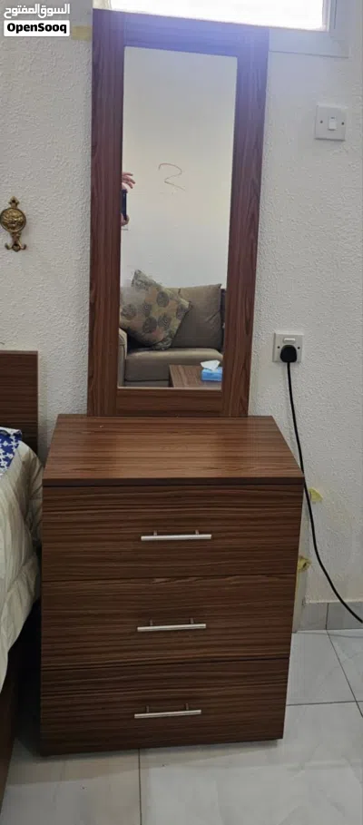 Used household furniture for sale – great Condition أثاث منزلي مستعمل للبيع – بحالة ممتازة 3
