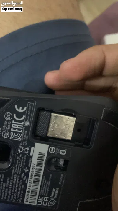 والماوس من شركه CORSAIR الماوس يجي بلوتوث وايرلس نضافته 95/95بلميه 4