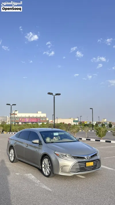 تويوتا افالون XLE 2