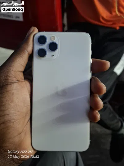 Apple Iphone 11 pro 256GB in good condition 2